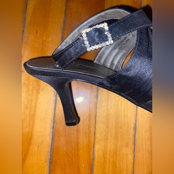 High heels - Picture 4 of 7